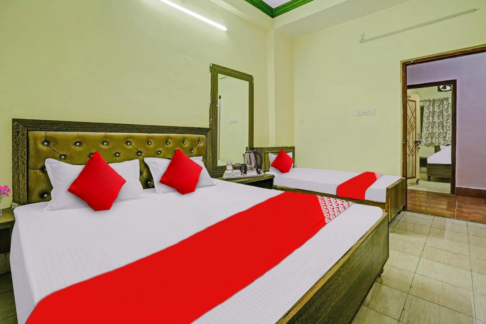 Hotel O B N Palace Rāipur Eksteriør billede