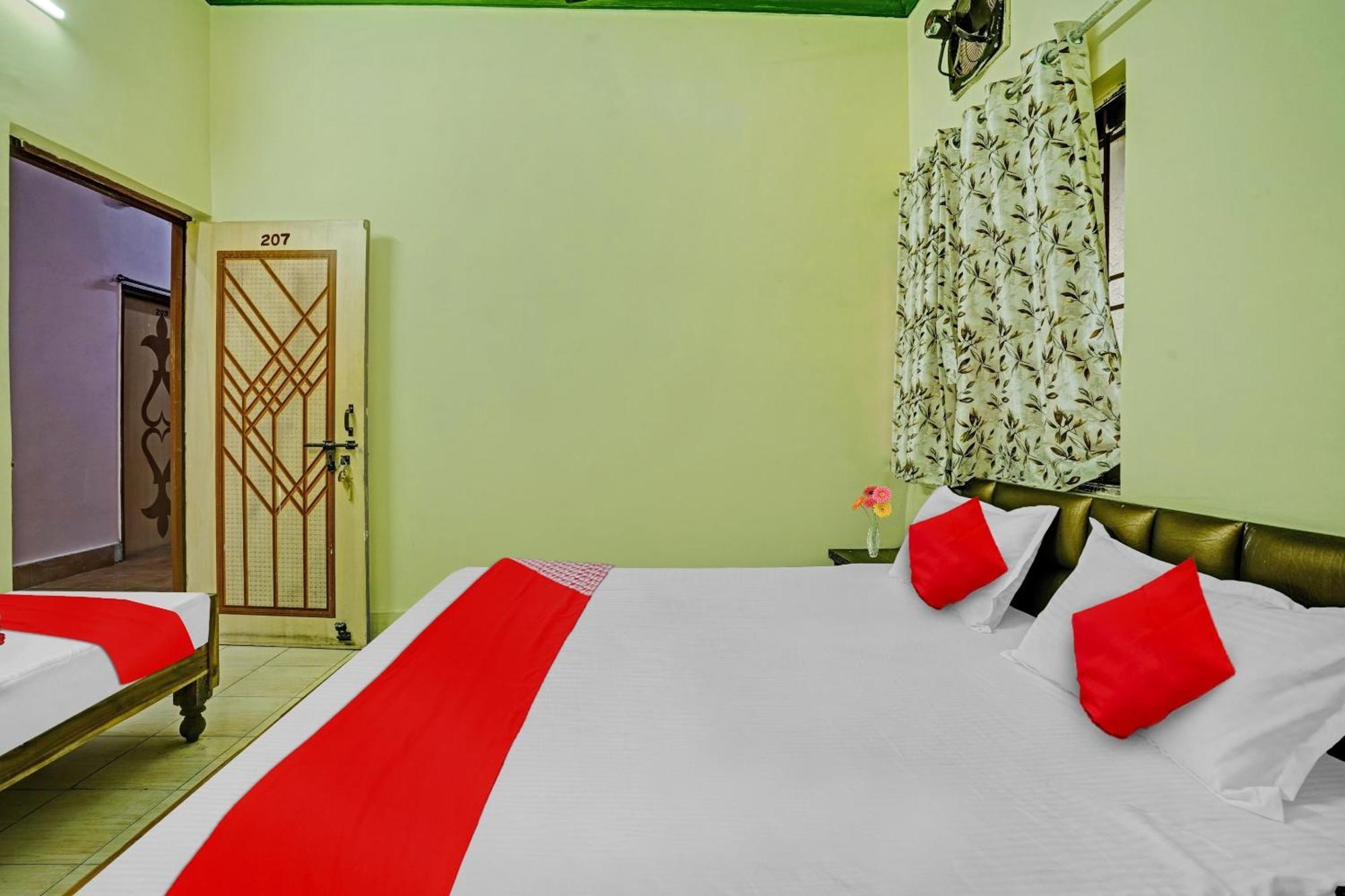 Hotel O B N Palace Rāipur Eksteriør billede